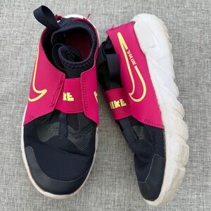 Nike Kids Flex Runner 2 Sneakers